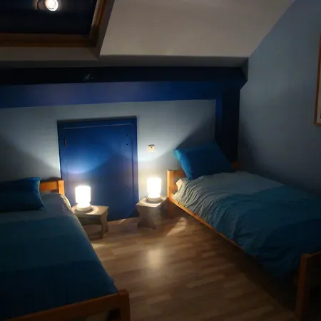 Apartment Gite Le Trieu Du Loup